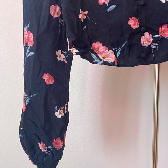 H&M Puff Sleeve Floral cropped Blouse Sweetheart - Picture 4 of 5